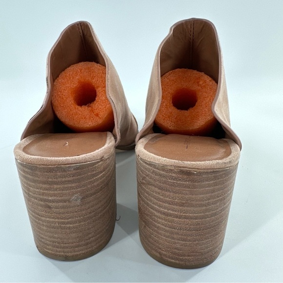 Report Tisha ankle booties 8.5 tan faux leather pointy cap toe slip on mules - Picture 4 of 13